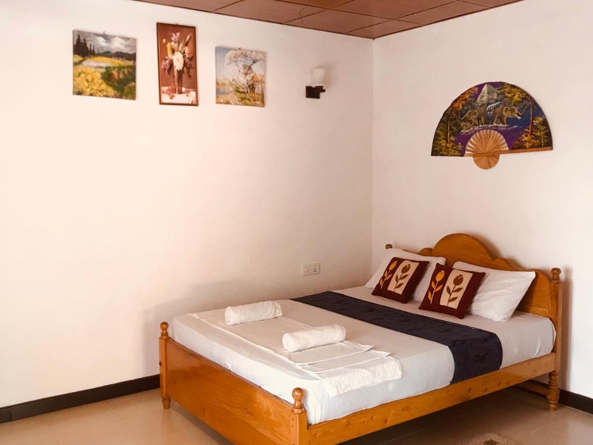 Ella Ostella Hostel Bagian luar foto