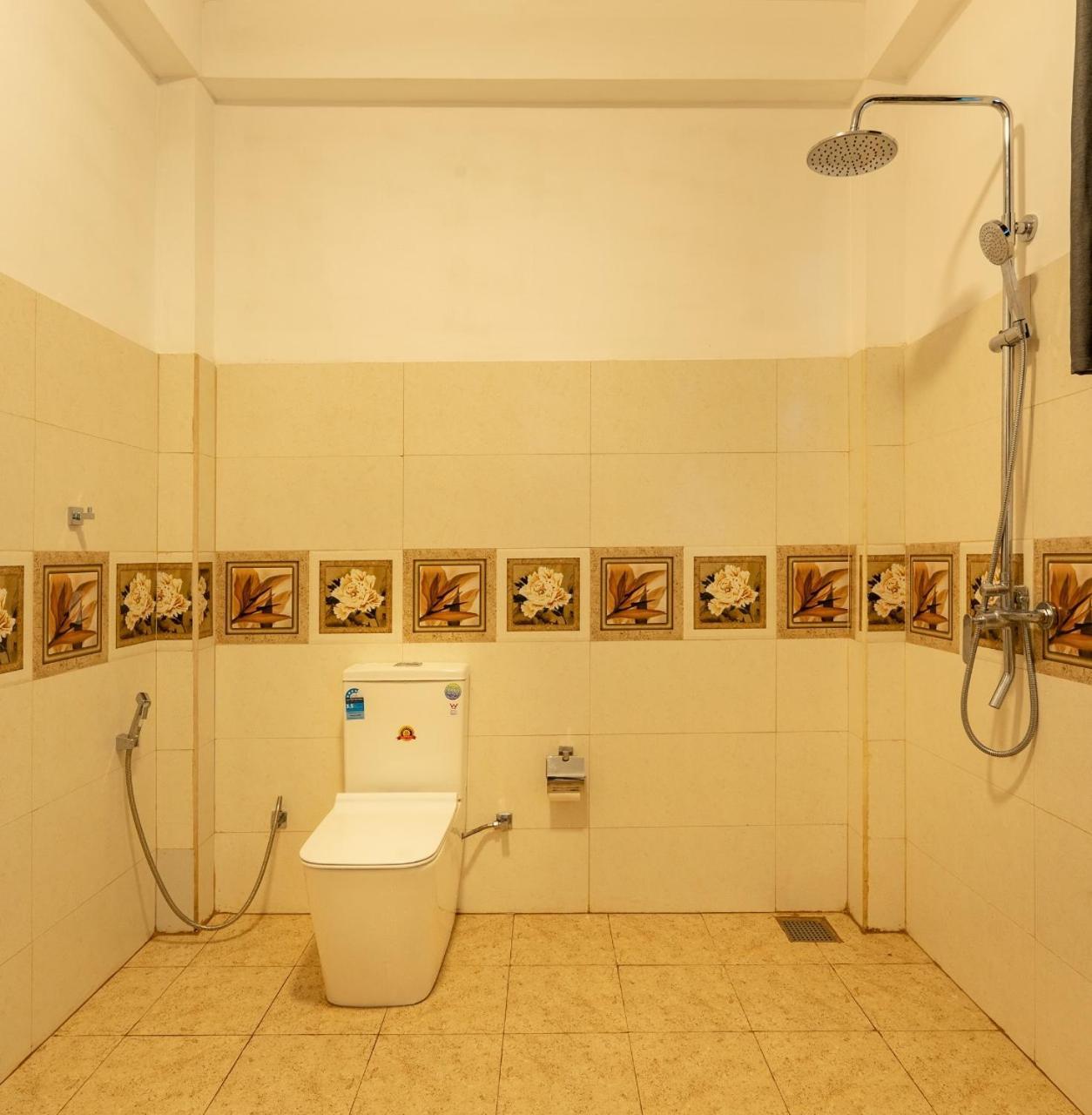 Ella Ostella Hostel Bagian luar foto